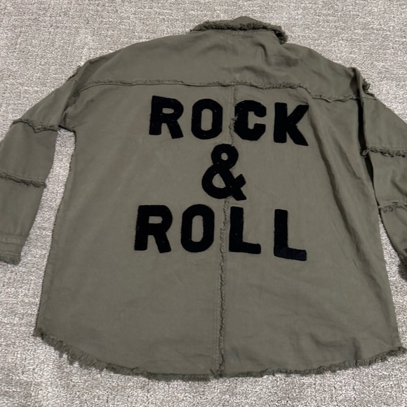 Elan Rock & Roll Shacket  woman’s medium - Picture 4 of 11